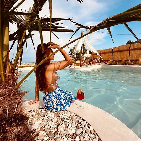 Amo Golden Suites Chrysi Ammoudia Luaran gambar