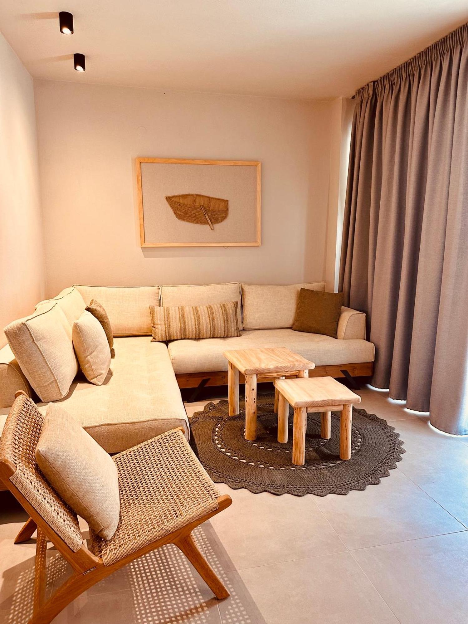 Amo Golden Suites Chrysi Ammoudia Luaran gambar