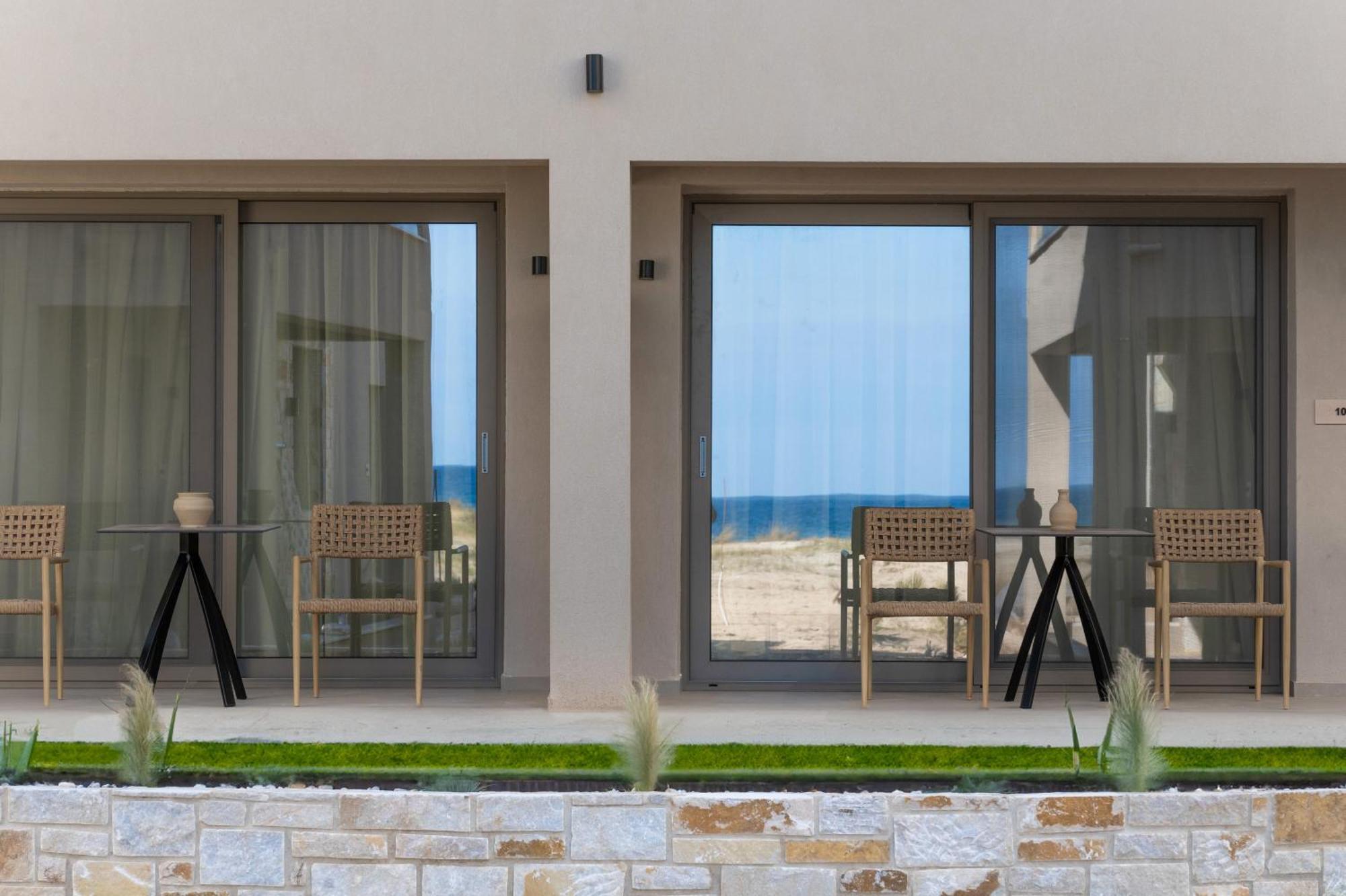 Amo Golden Suites Chrysi Ammoudia Luaran gambar