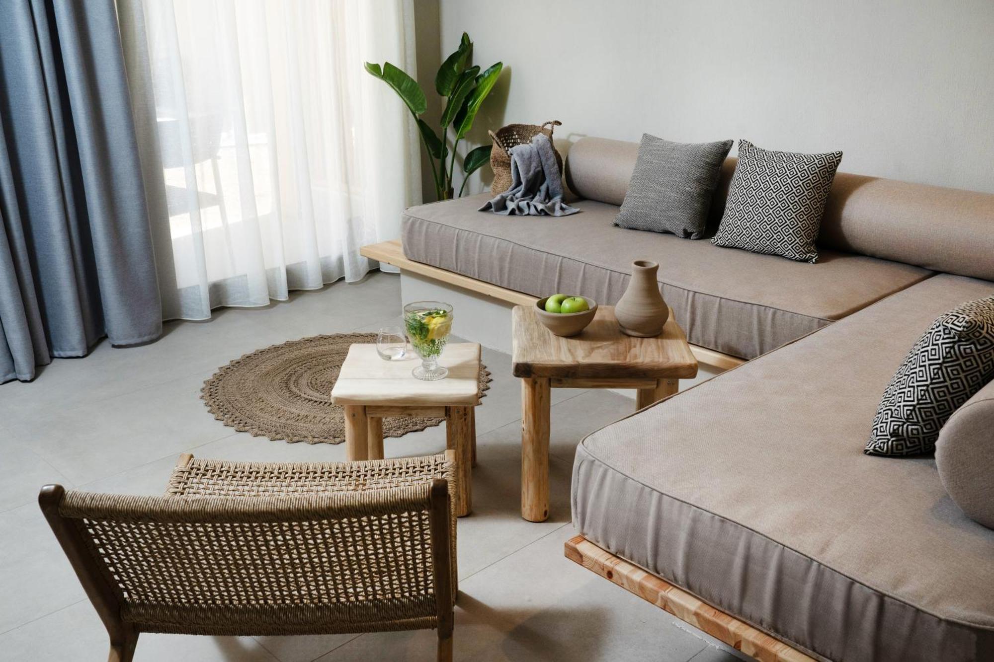 Amo Golden Suites Chrysi Ammoudia Luaran gambar