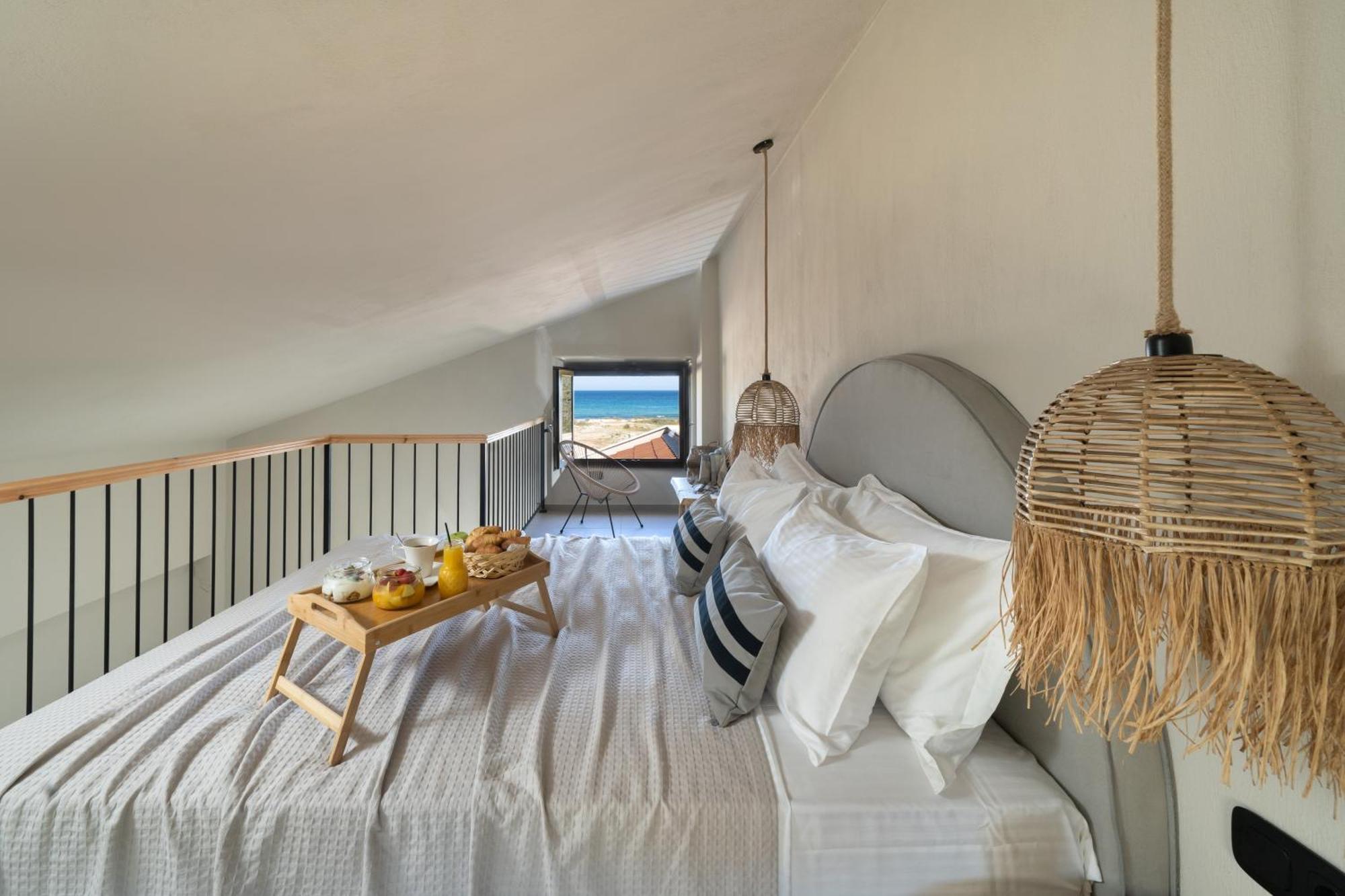 Amo Golden Suites Chrysi Ammoudia Luaran gambar
