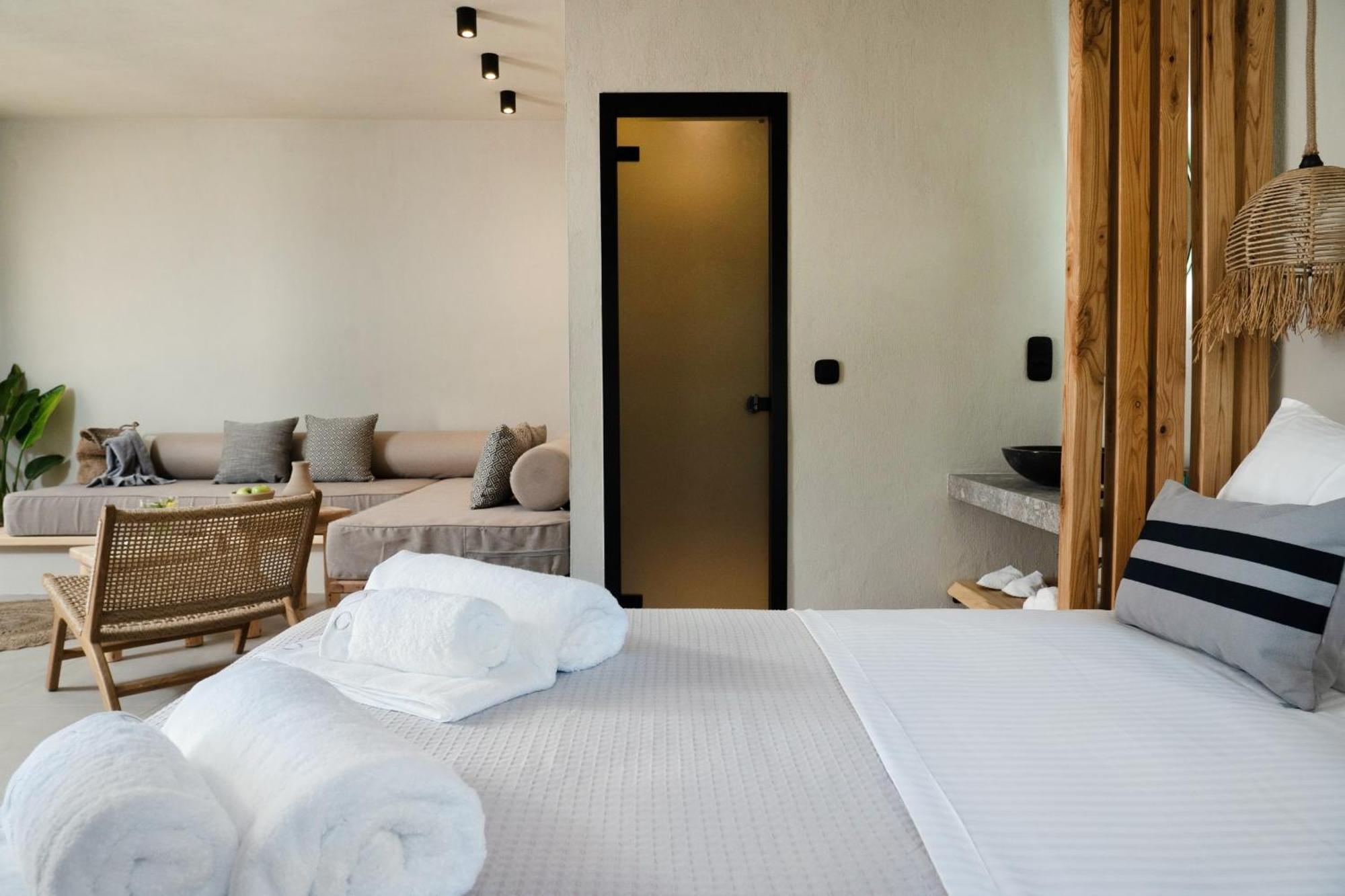 Amo Golden Suites Chrysi Ammoudia Luaran gambar